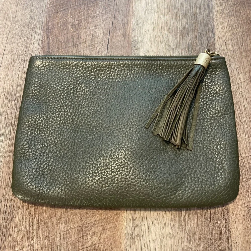 Gigi New York Leather‎ Tassel Clutch Olive Army Green Pebble Grain Casual Bag